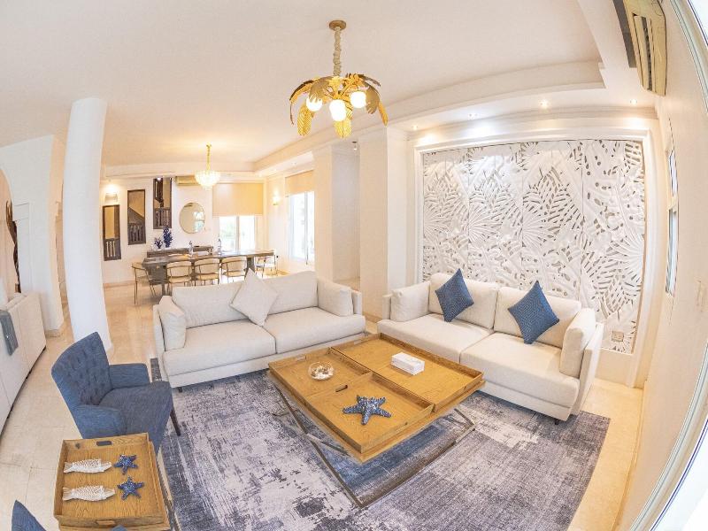 Le Sifah Resort Apartment image