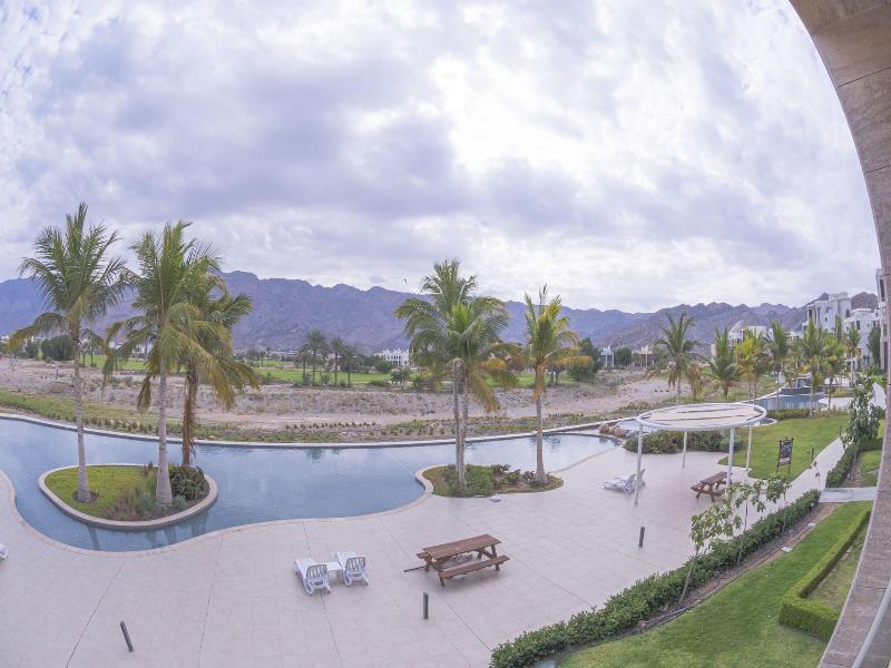 Le Sifah Resort Apartment image