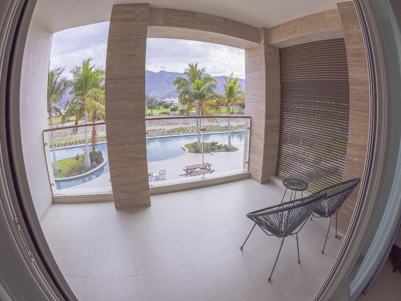 Le Sifah Resort Apartment image