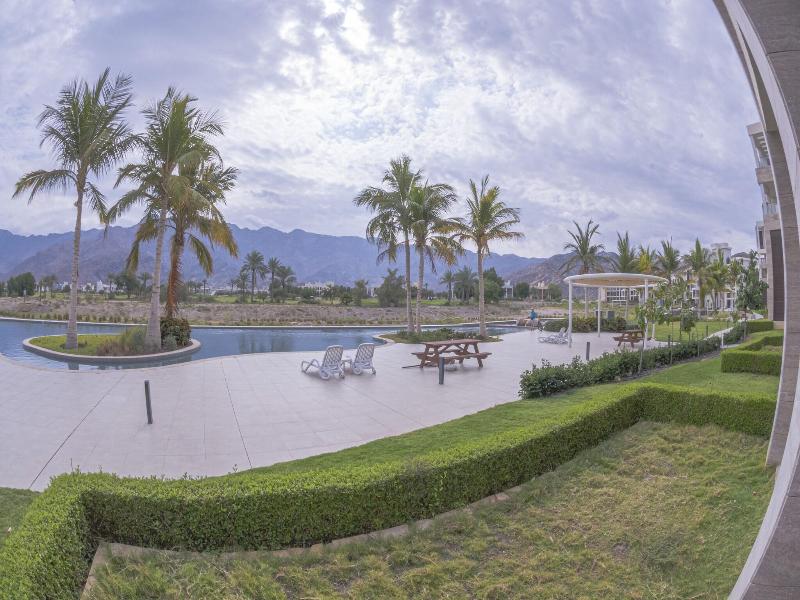 Le Sifah Resort Apartment image