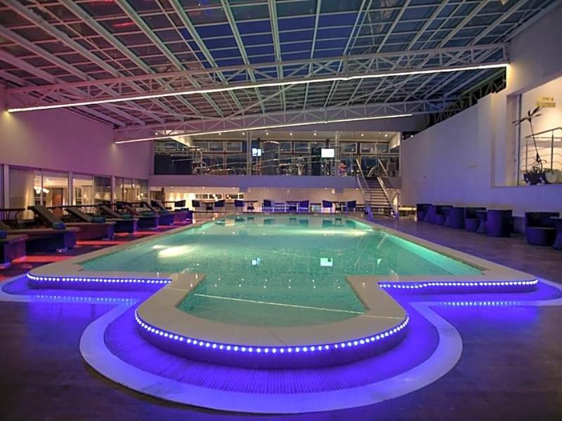 Diamond Plaza Apartments image