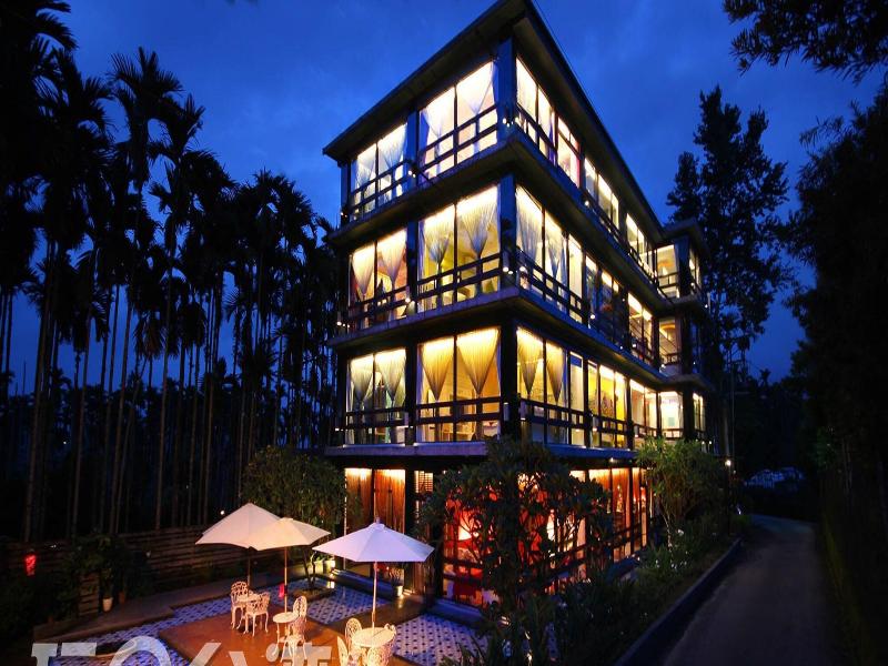 Full House Bed And Breakfast image