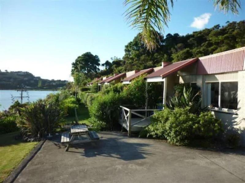Harbour View Motel image