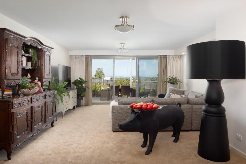 Luna Blu Luxury B B Rhyll image