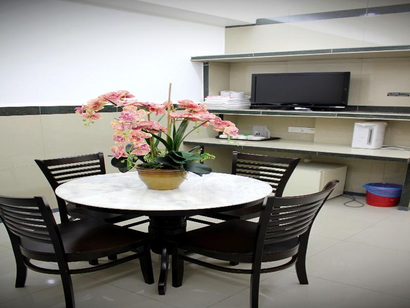 Burmahtel Hotel image