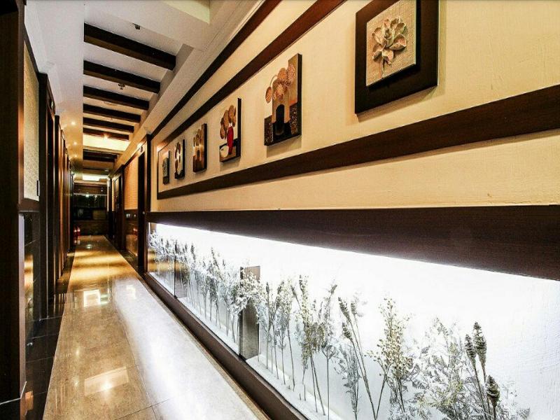 Hotel Charlot Castle image