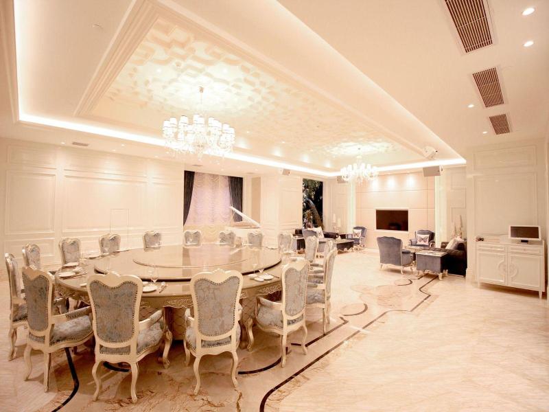 Lake Piedmont International Hotel image