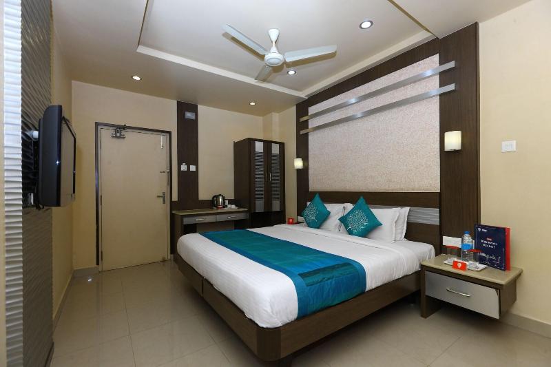 Navaratna By Omatra Hotels image