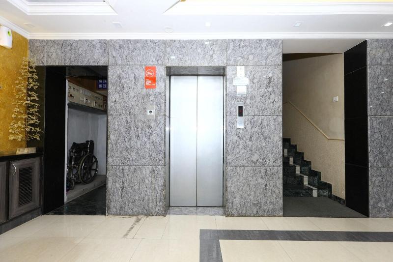 Navaratna By Omatra Hotels image