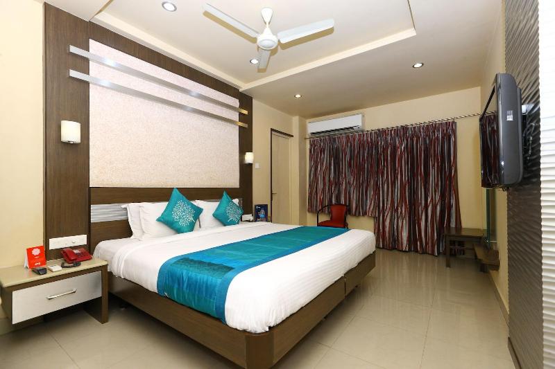 Navaratna By Omatra Hotels image