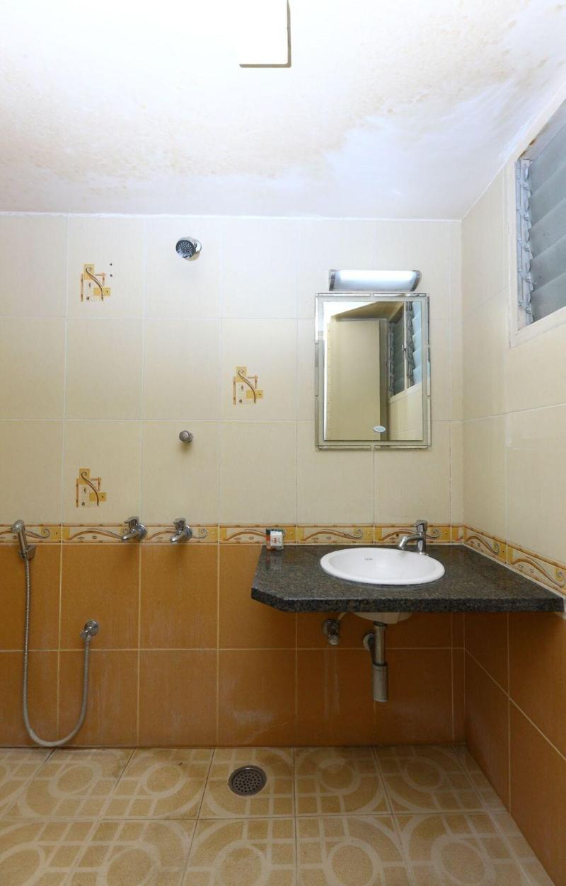 Navaratna By Omatra Hotels image