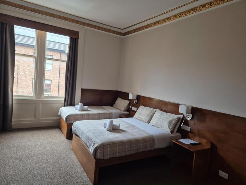 Douglas Hotel image