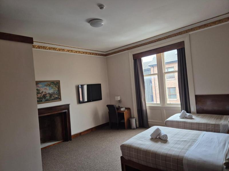 Douglas Hotel image