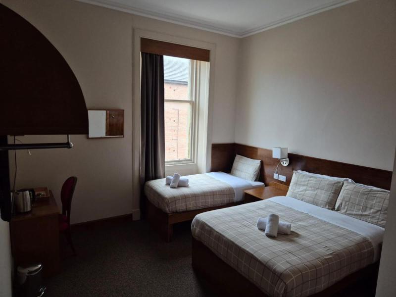 Douglas Hotel image