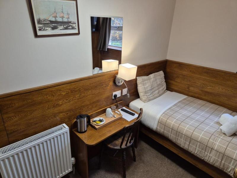 Douglas Hotel image