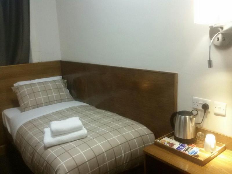 Douglas Hotel image