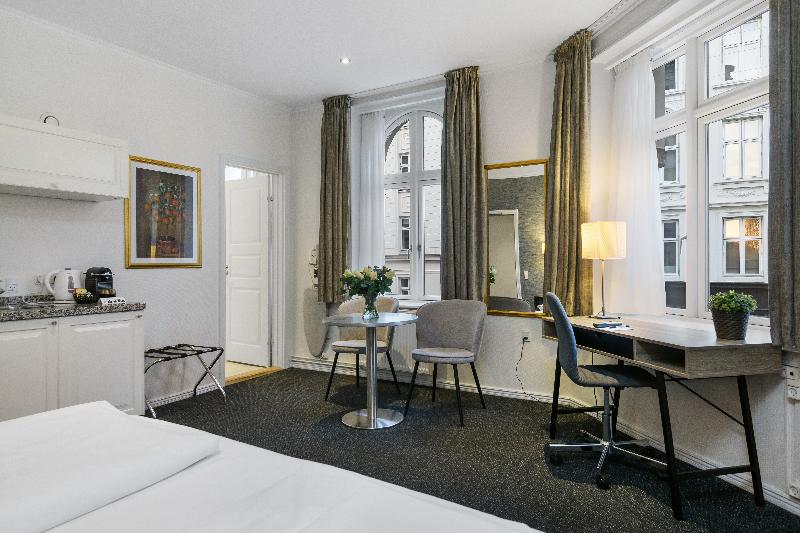 Hotel Tiffany image