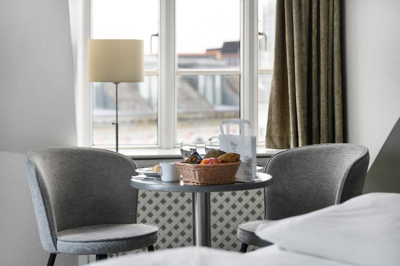 Hotel Tiffany image