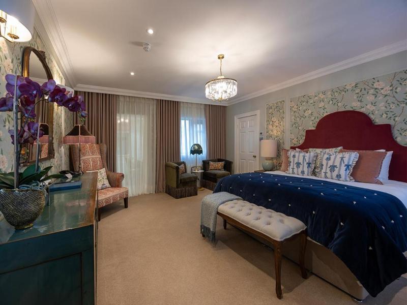 The Glenside Hotel image
