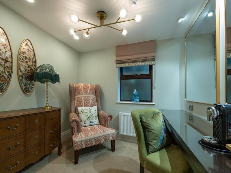 The Glenside Hotel image