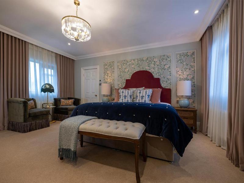 The Glenside Hotel image
