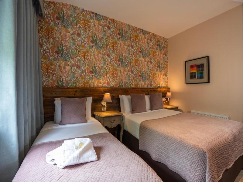 The Glenside Hotel image