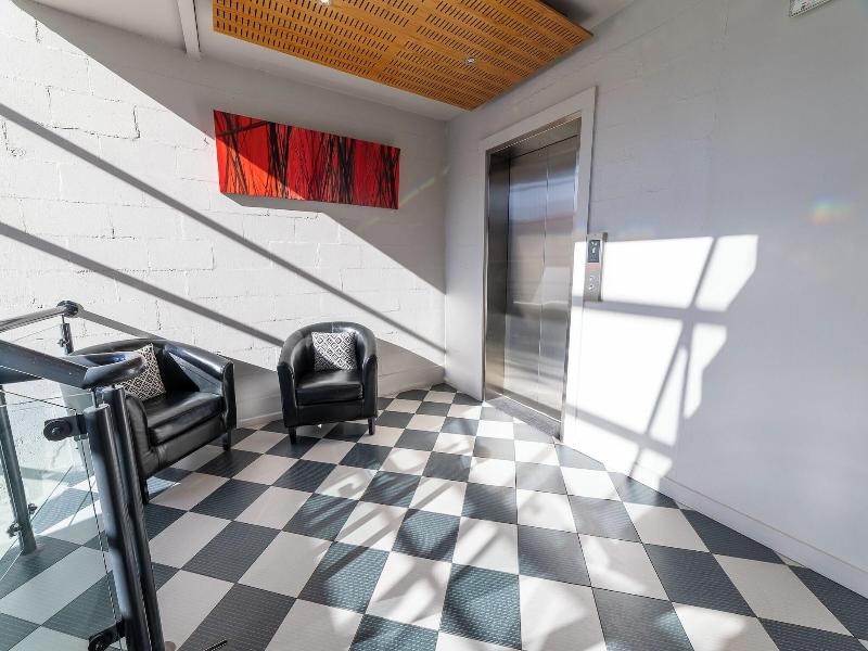 315 Euro Motel Serviced Apartments