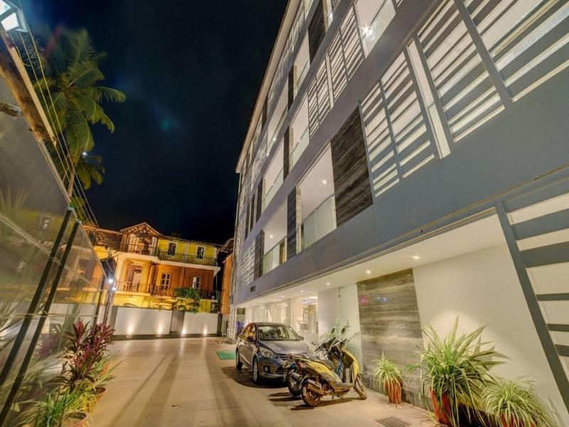 Fabhotel King S Court image