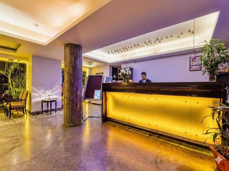 Fabhotel King S Court image