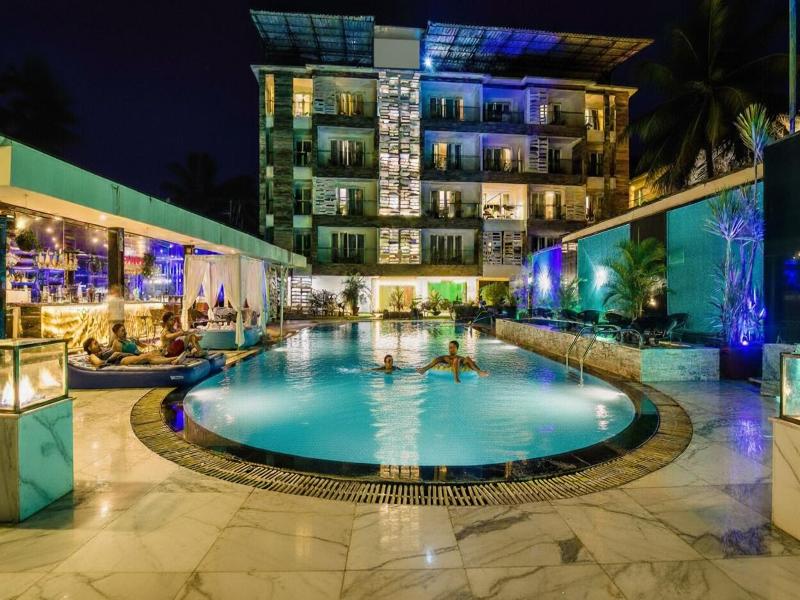 Fabhotel King S Court image