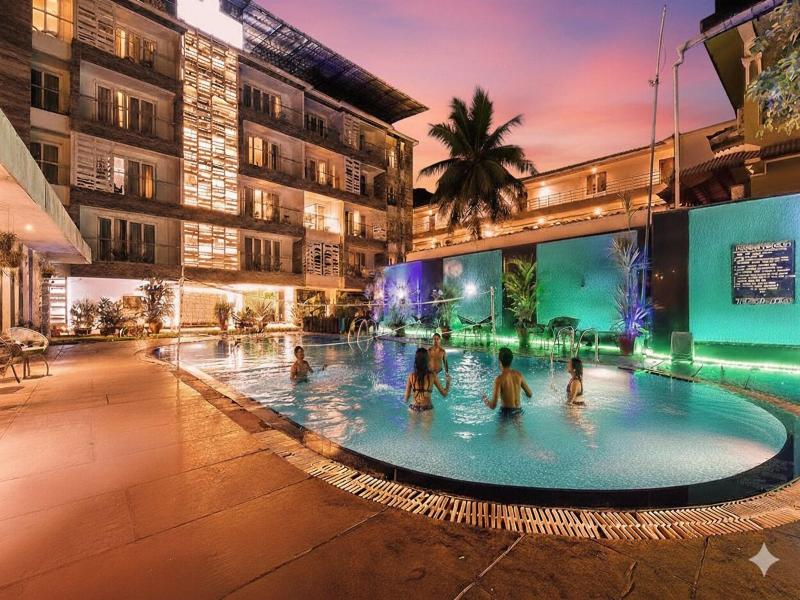 Fabhotel King S Court image