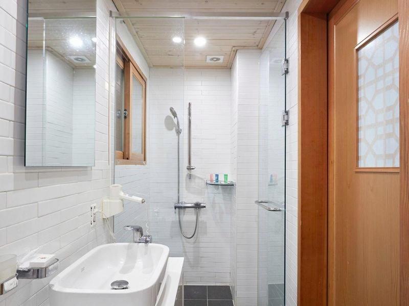 Hwangnamkwan Hanok Guesthouse — photo 11