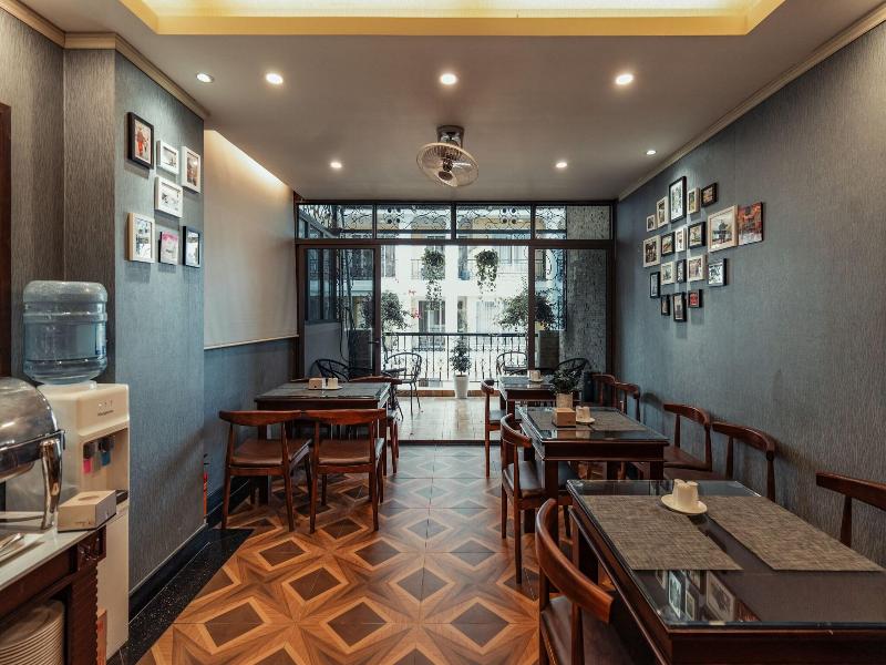 Le Foyer Hotel Hanoi image