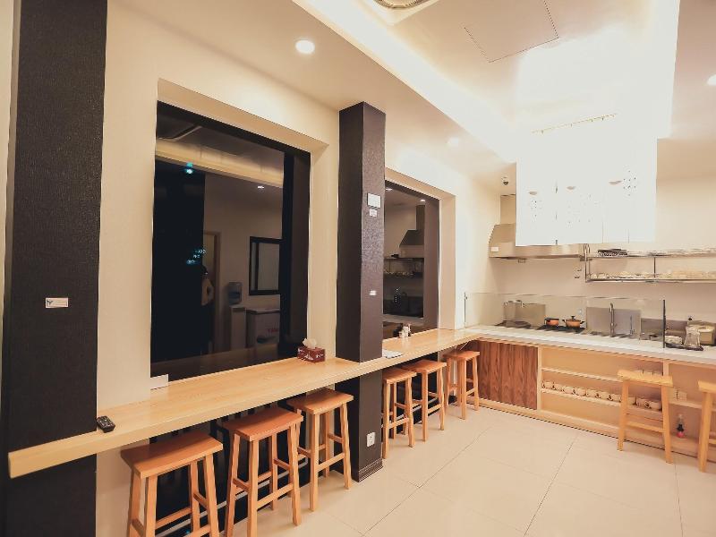 Momizi Business Hotel image
