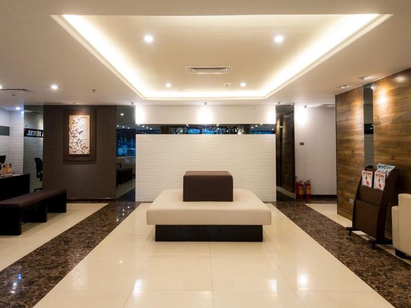 Sakura Hotel image