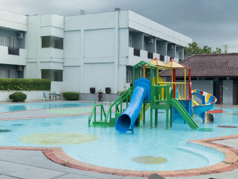 Green Valley Resort