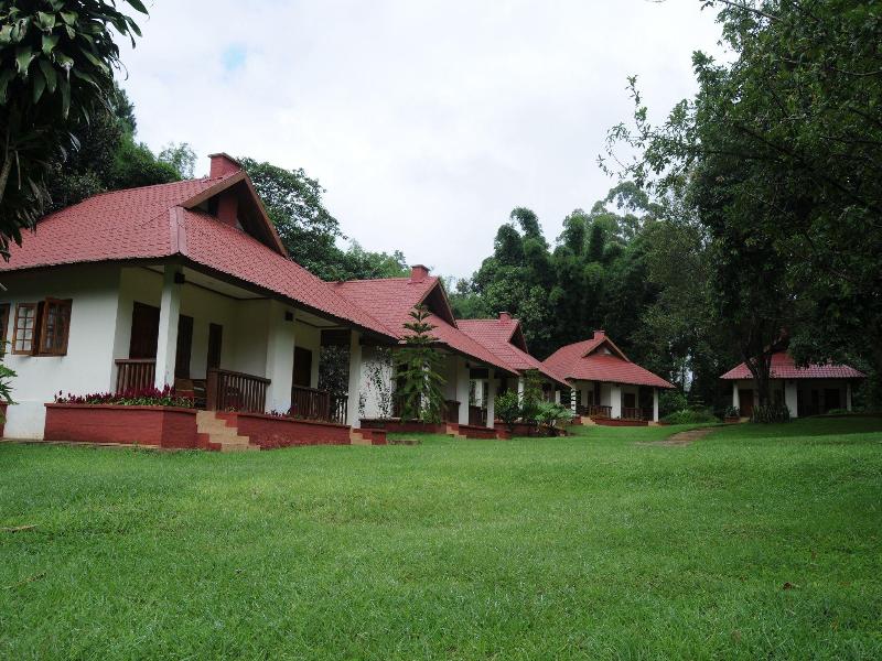 Kandawgyi Hill Resort