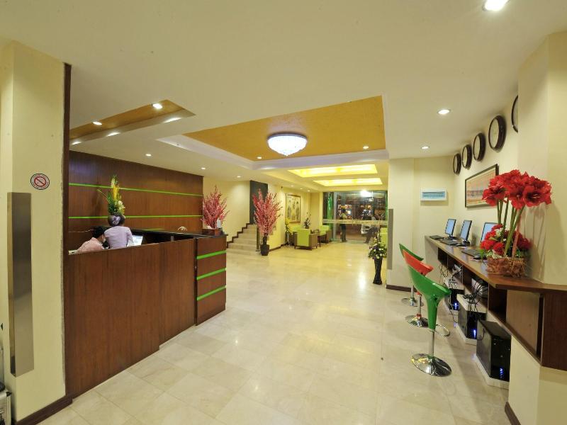 Green Leaf Hotel image