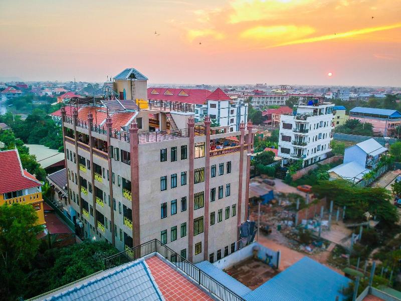 Hello Cambodia Boutique image