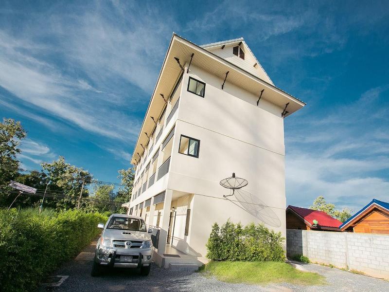 Saksuksmile Resort