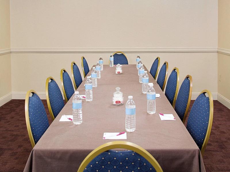 Residence Inn White Plains Westchester County image