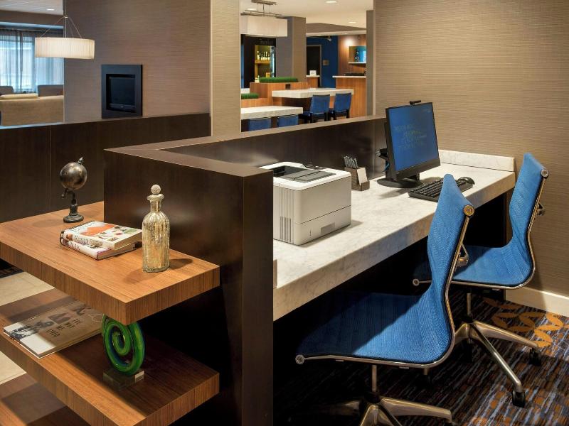 Courtyard By Marriott Binghamton