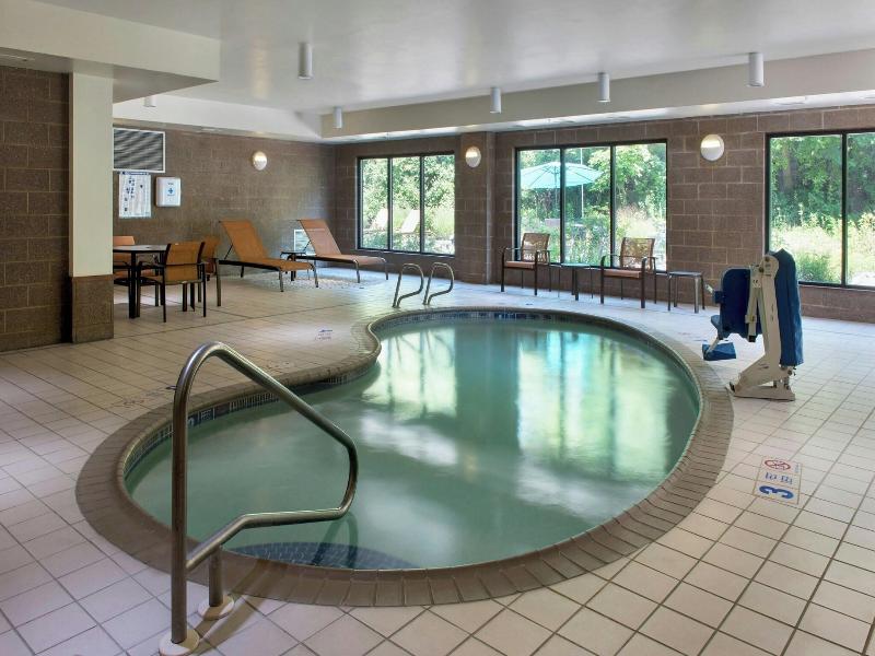 Courtyard By Marriott Binghamton — photo 30