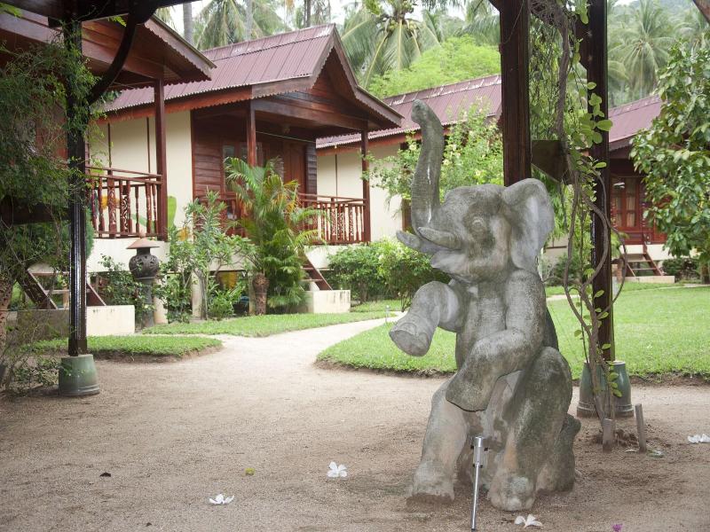 Phangan Rainbow Bungalows image