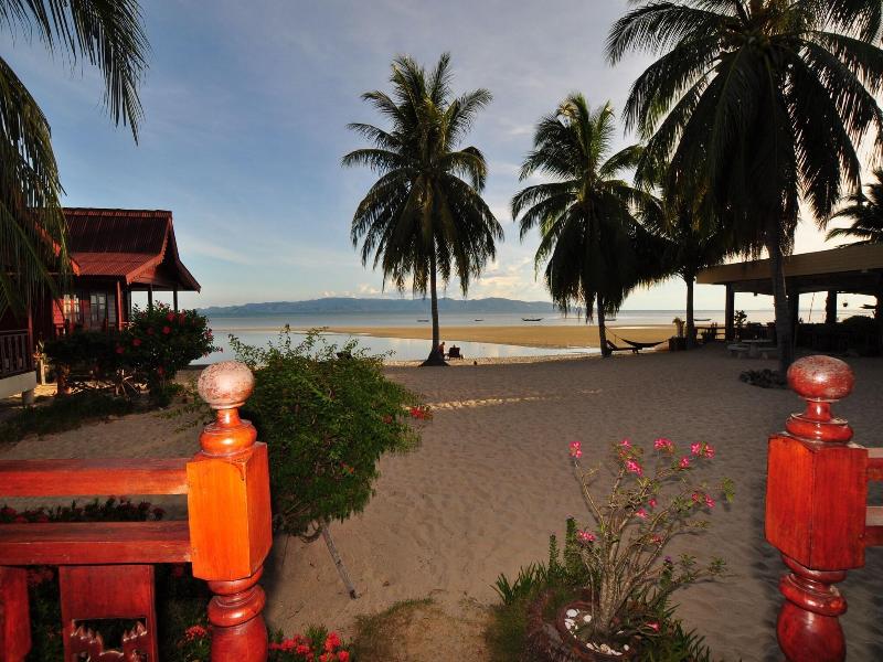 Phangan Rainbow Bungalows image