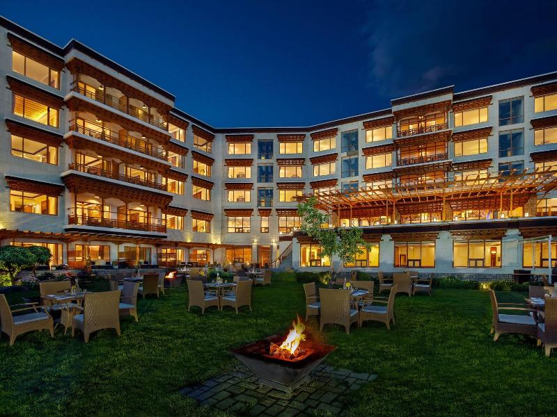 The Grand Dragon Hotel image