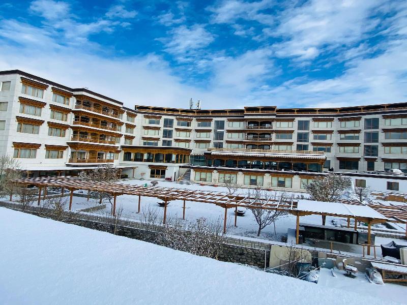 The Grand Dragon Hotel image