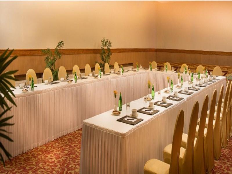 The Grand Dragon Hotel image
