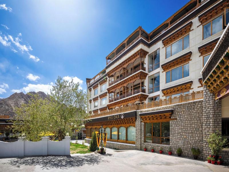 The Grand Dragon Hotel image
