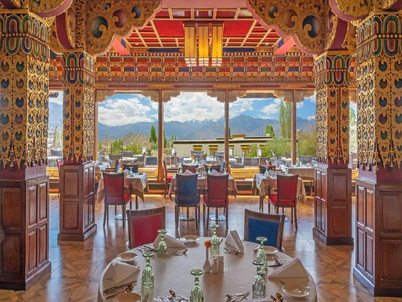 The Grand Dragon Hotel image